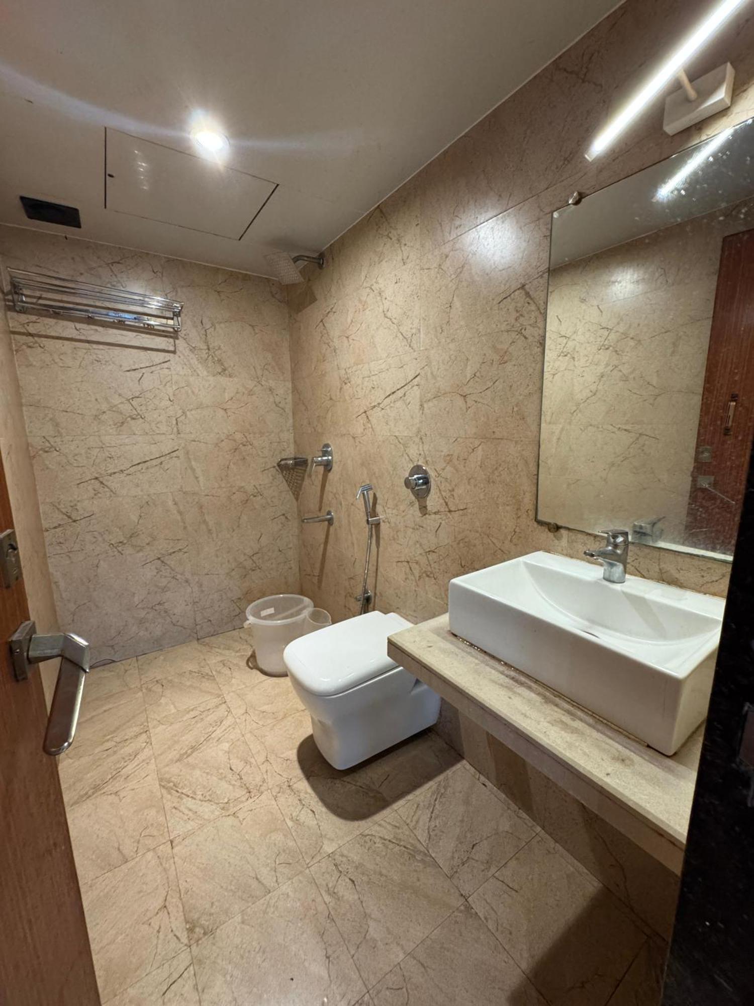 Hotel Aflon Midc Andheri East مومباي المظهر الخارجي الصورة